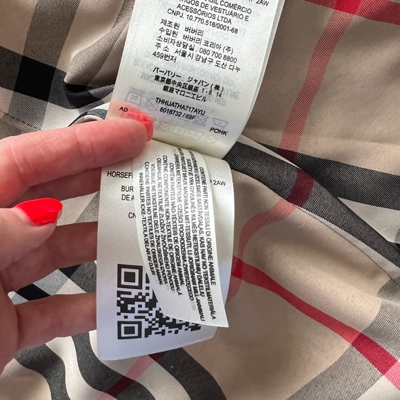Burberry Black Double-Breasted Trench Coat - Picture 13 of 16